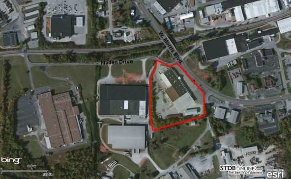 1907 W Morris Blvd, Morristown, TN 37813